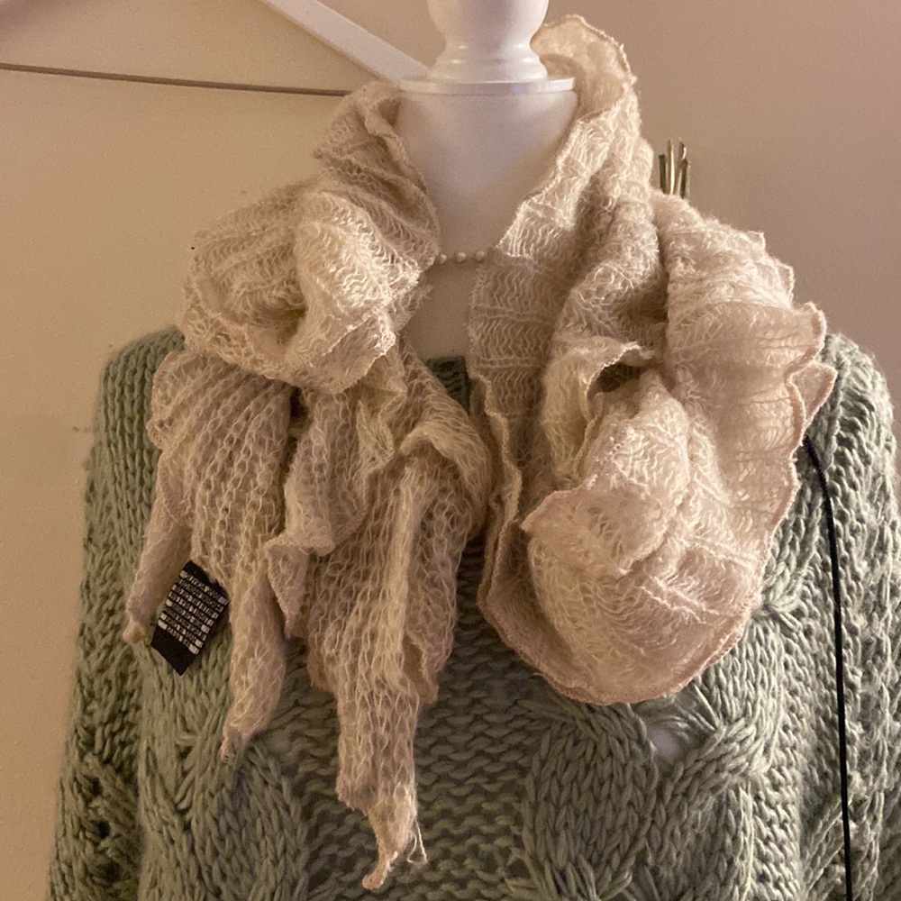 Fall and winter Ruffle Scarf